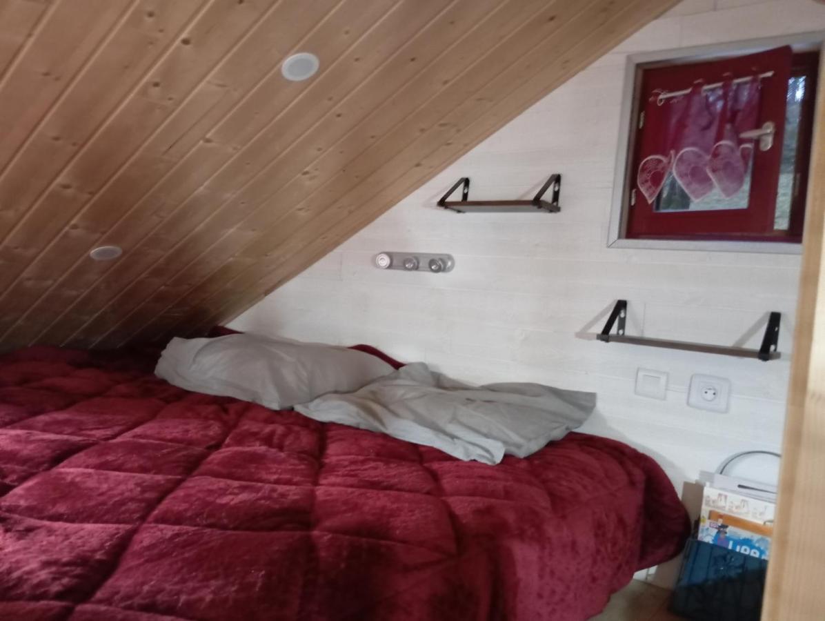 La P'Tite Maison Bois Du Herisson Menetrux-en-Joux Luaran gambar
