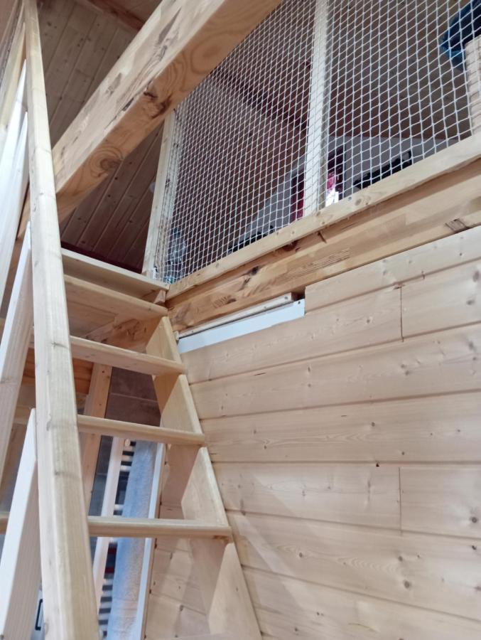 La P'Tite Maison Bois Du Herisson Menetrux-en-Joux Luaran gambar