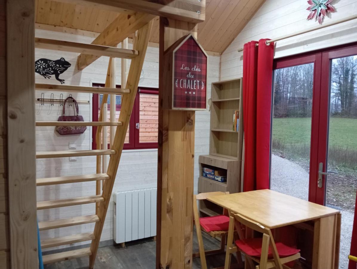 La P'Tite Maison Bois Du Herisson Menetrux-en-Joux Luaran gambar