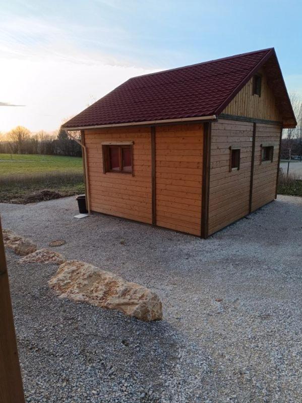 La P'Tite Maison Bois Du Herisson Menetrux-en-Joux Luaran gambar