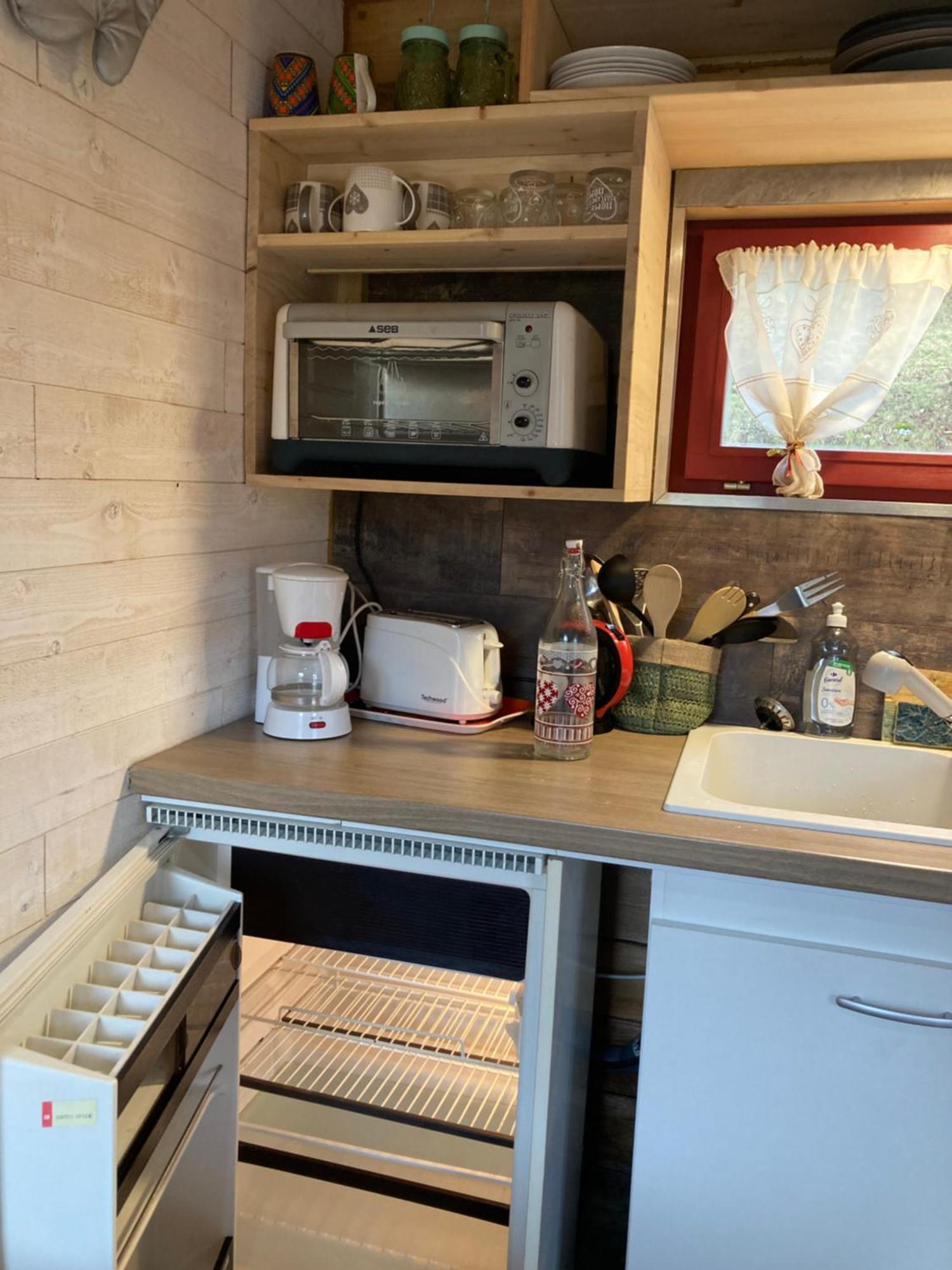 La P'Tite Maison Bois Du Herisson Menetrux-en-Joux Luaran gambar